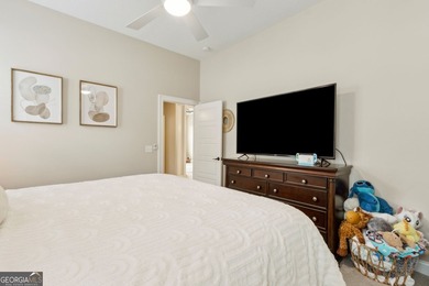 Looking for a stunning home, incredible view, and convenient - photo 47