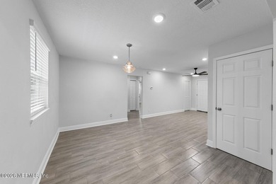 Charming 3-bedroom, 2-bath home that has been completely - photo 6