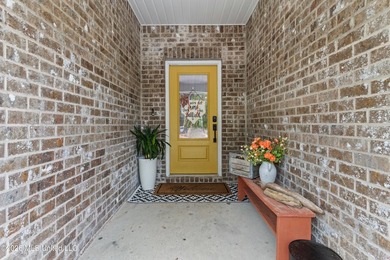 Stunning like-new home in Southern Belle Estates! If you're - photo 5