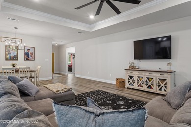 Stunning like-new home in Southern Belle Estates! If you're - photo 9