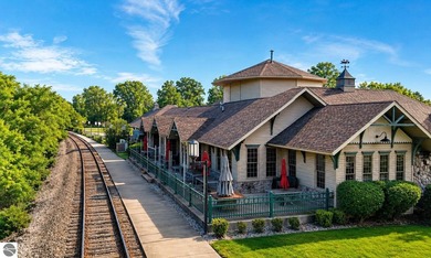 10,000sq. ft + acres in downtown Mt. Pleasant. 600' of River - photo 6