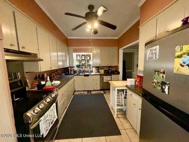 Scenic Ranch-Style Retreat on 16.5 Acres with Pond, Barn & - photo 5