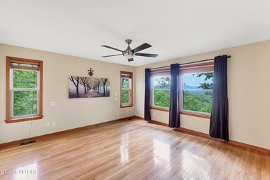 Discover the perfect balance of mountain luxury and peaceful - photo 18