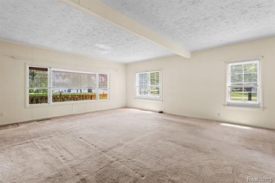 Rare opportunity to own a beautifully situated home in the heart - photo 5