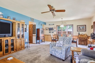 GORGEOUS FOX RIVERFRONT 3 BED / 2 BATH 2-STORY HOME WITH 58 FEET - photo 5