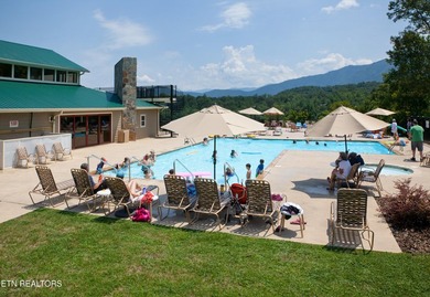 Discover the perfect balance of mountain luxury and peaceful - photo 44