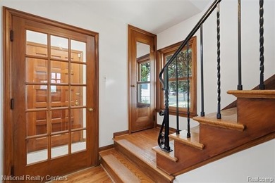 Timeless Beauty with Rare Flexible Living Space in the Heart of - photo 6