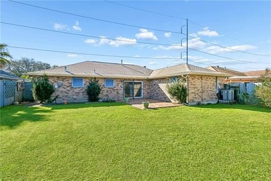 This must see 3-bedroom, 2-bath home offers 1,600 sq ft of - photo 10