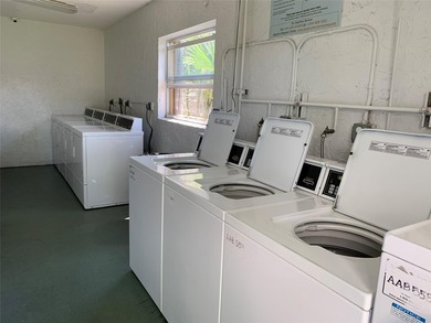 INVESTORS ARE WELCOME! Tenants in place. Attractive with good - photo 17