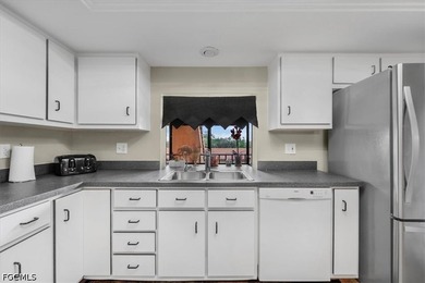 Welcome to Rosegarden Condominium, where tropical Florida living - photo 18