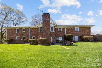 Spacious Living with Golf Course Views and Endless - photo 23
