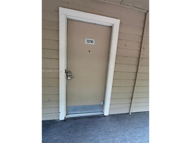 Great opportunity to own a 2 bedroom 2 bath 2nd floor unit on - photo 2