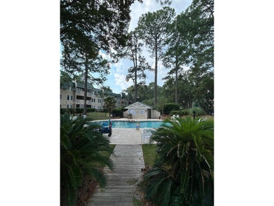 Great opportunity to own a 2 bedroom 2 bath 2nd floor unit on - photo 3