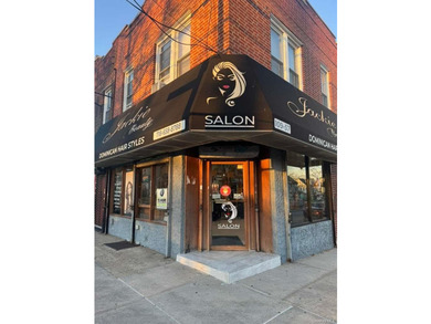 Turnkey beauty salon for sale in a highly visible corner - photo 2