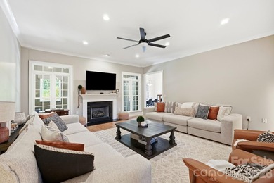There are homes that impress... and then there are homes that - photo 14