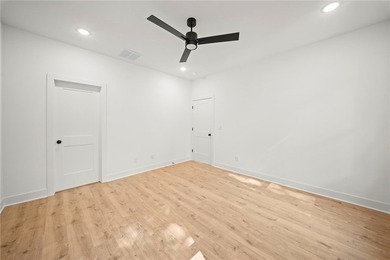 Up to a $5,000 lender credit when using our preferred lender! - photo 20