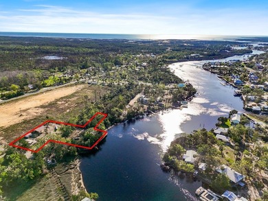 Welcome to your waterfront paradise! This stunning property - photo 23