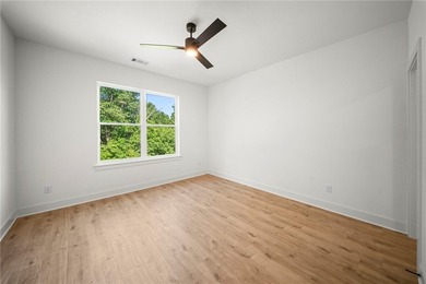 Up to a $5,000 lender credit when using our preferred lender! - photo 27