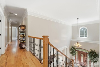 There are homes that impress... and then there are homes that - photo 29