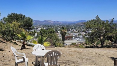 Views, views and more views from this beautiful single story - photo 34