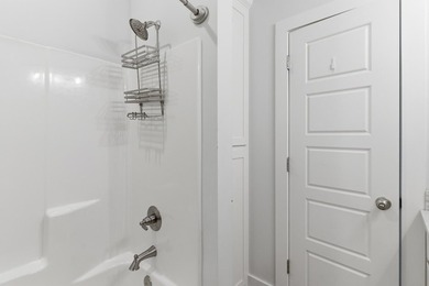 Welcome to this beautifully maintained 4-bedroom, 2-bath home in - photo 9