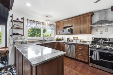 Welcome to your Smoky Mountain escape! Ideally located just - photo 4