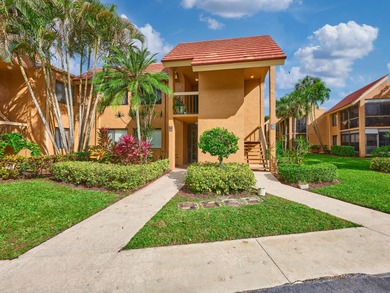 Lake Condo For Sale in Boynton Beach, Florida