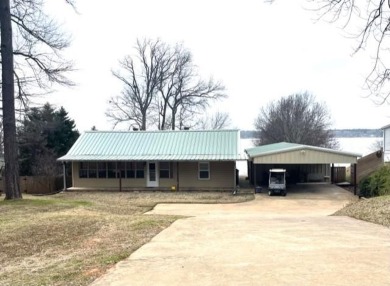 Lake Striker Home For Sale in New Summerfield Texas