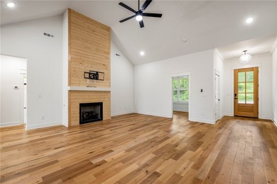 Tucked among the trees with direct access to the Lago Vista East - photo 5