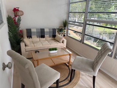 (private lake, pond, coastal) Condo For Sale in Lauderdale Lakes Florida