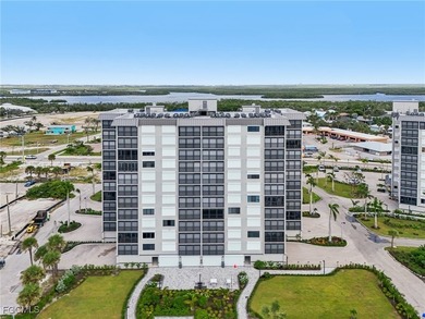 A Rare Offering of Sun, Sand & Seamless Comfort on Fort Myers - photo 41