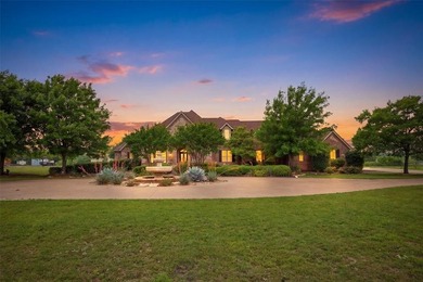 (private lake, pond, coastal) Home For Sale in Midlothian Texas