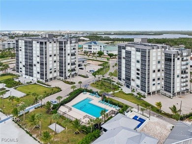 A Rare Offering of Sun, Sand & Seamless Comfort on Fort Myers - photo 42