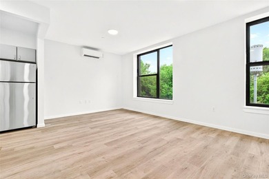 Welcome to the Soundview Park Townhouses. This is New - photo 6