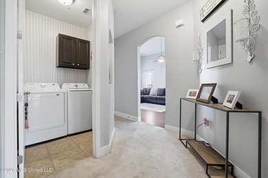 Adorable home in Palm Ridge! Walk in and immediately notice the - photo 19