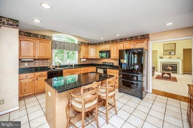 Step into the Lake of the Woods lifestyle with this inviting - photo 20