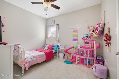 Adorable home in Palm Ridge! Walk in and immediately notice the - photo 30