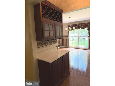 Step into the Lake of the Woods lifestyle with this inviting - photo 33