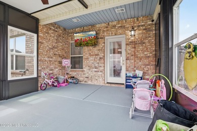 Adorable home in Palm Ridge! Walk in and immediately notice the - photo 35