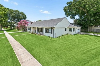 Move-in-ready in Beverly Hills, just steps from Lake - photo 36