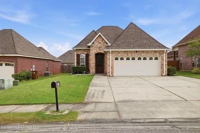 Adorable home in Palm Ridge! Walk in and immediately notice the - photo 39