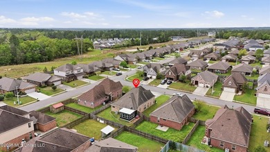 Adorable home in Palm Ridge! Walk in and immediately notice the - photo 48