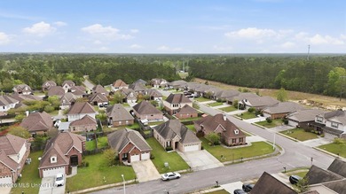 Adorable home in Palm Ridge! Walk in and immediately notice the - photo 49