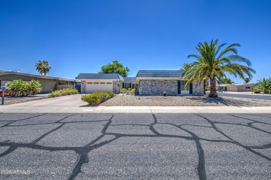 Beautifully updated residence in the heart of Sun City! Over 2 - photo 1