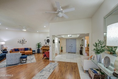 Beautifully updated residence in the heart of Sun City! Over 2 - photo 9