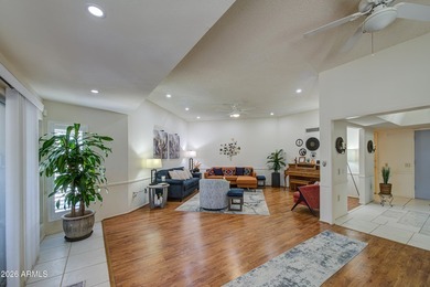 Beautifully updated residence in the heart of Sun City! Over 2 - photo 10