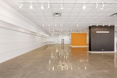 Exceptional freestanding retail building oriented in a prime - photo 18