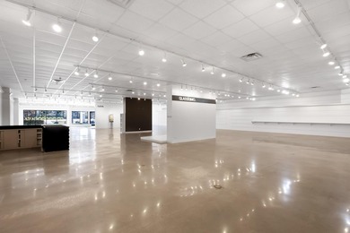 Exceptional freestanding retail building oriented in a prime - photo 21