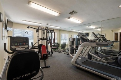 Move-in-ready 1-bedroom, 1-bathroom condo located in the - photo 23