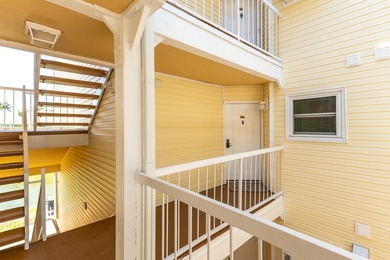 Rare opportunity just 1/2 mile from the beach! This updated 1 - photo 28